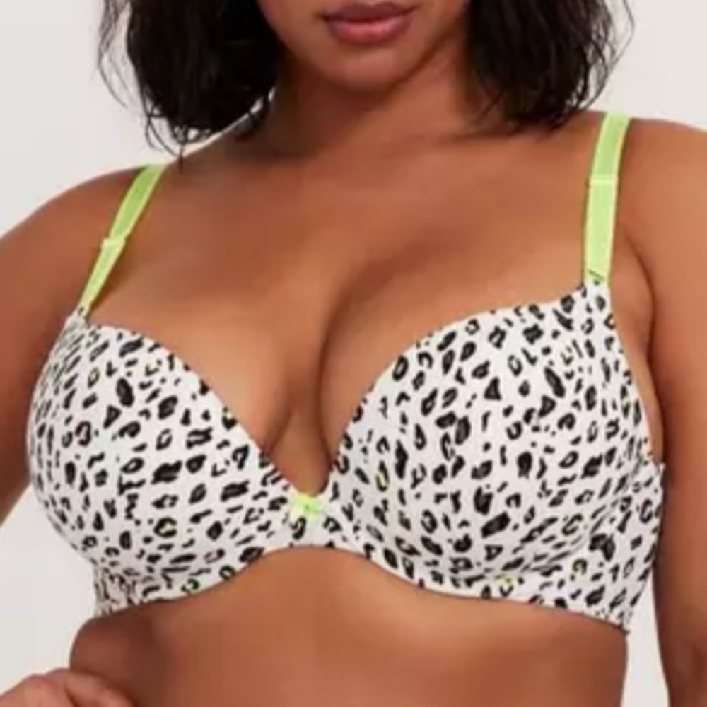 Torrid Curve Bra 59G